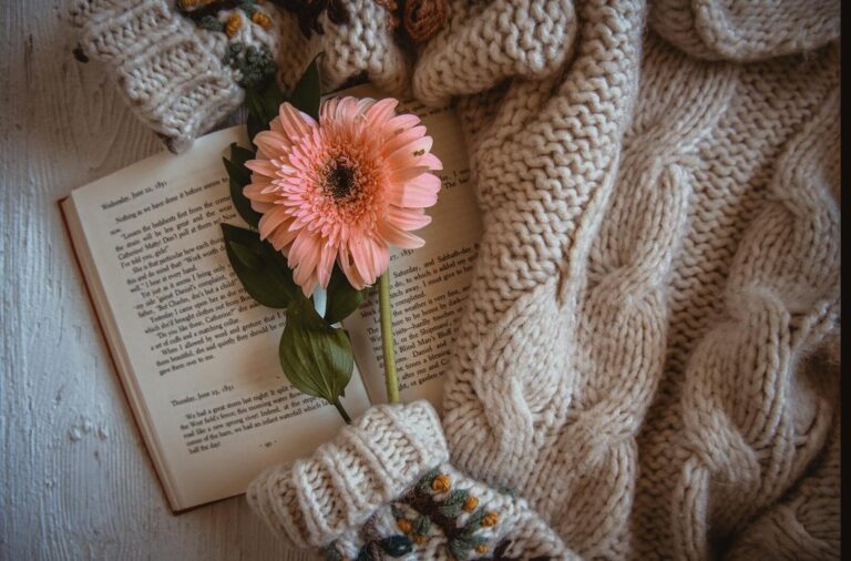 Cable Knit Throw