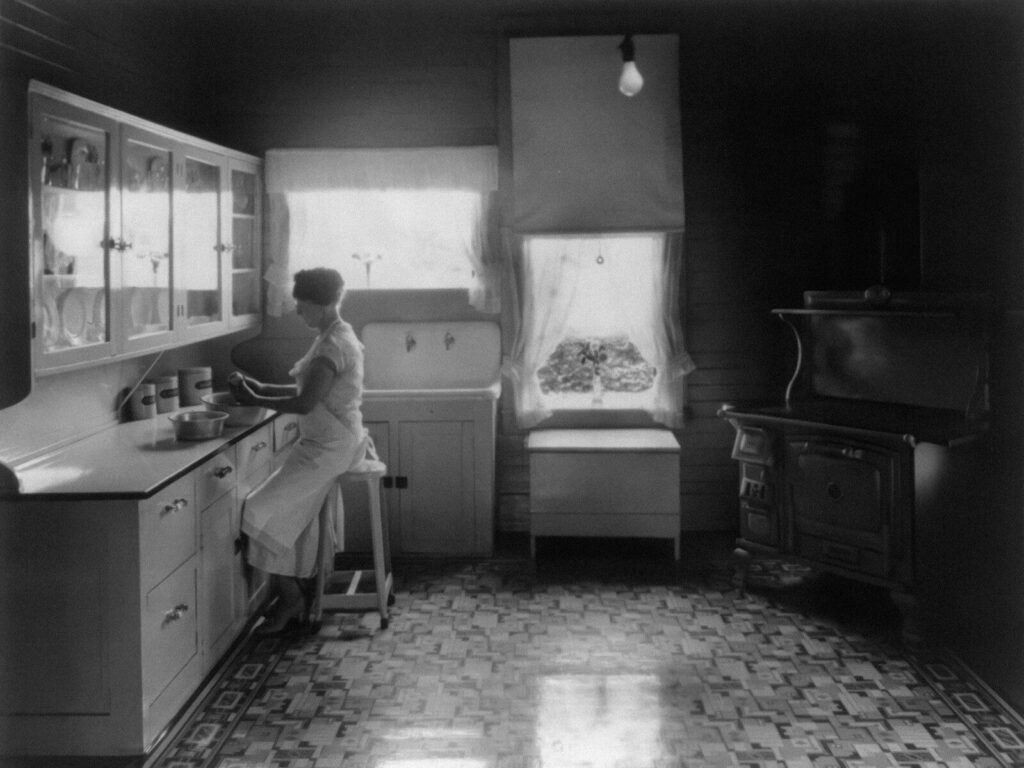 1920s Kitchen Design