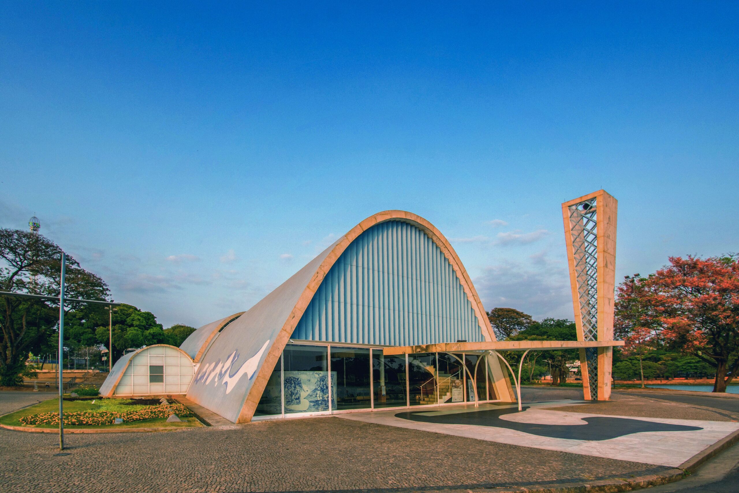 Mid-Century Modern Architects