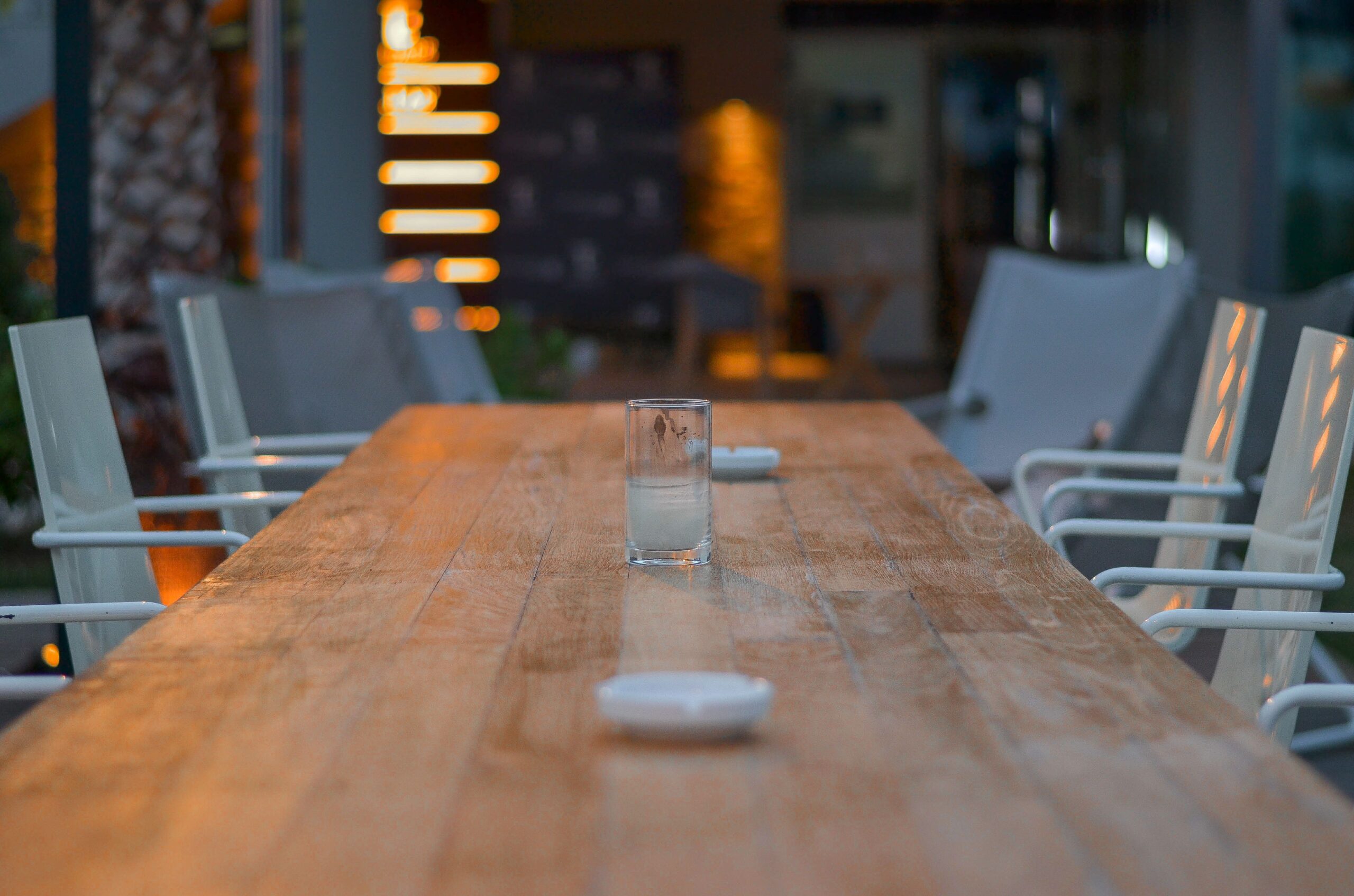 Wooden Top Table Comparison Guide: Styles, Finishes & Materials