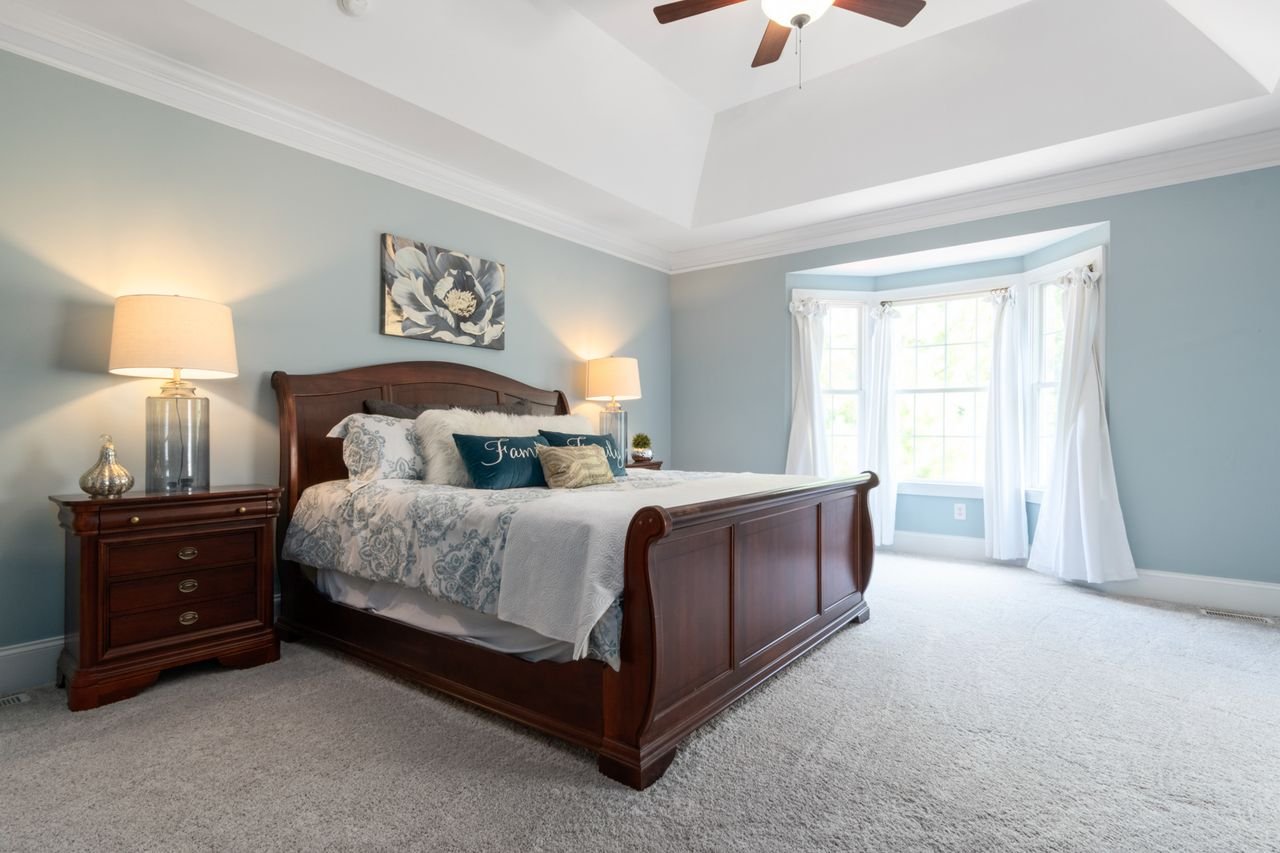 Sleigh Bed