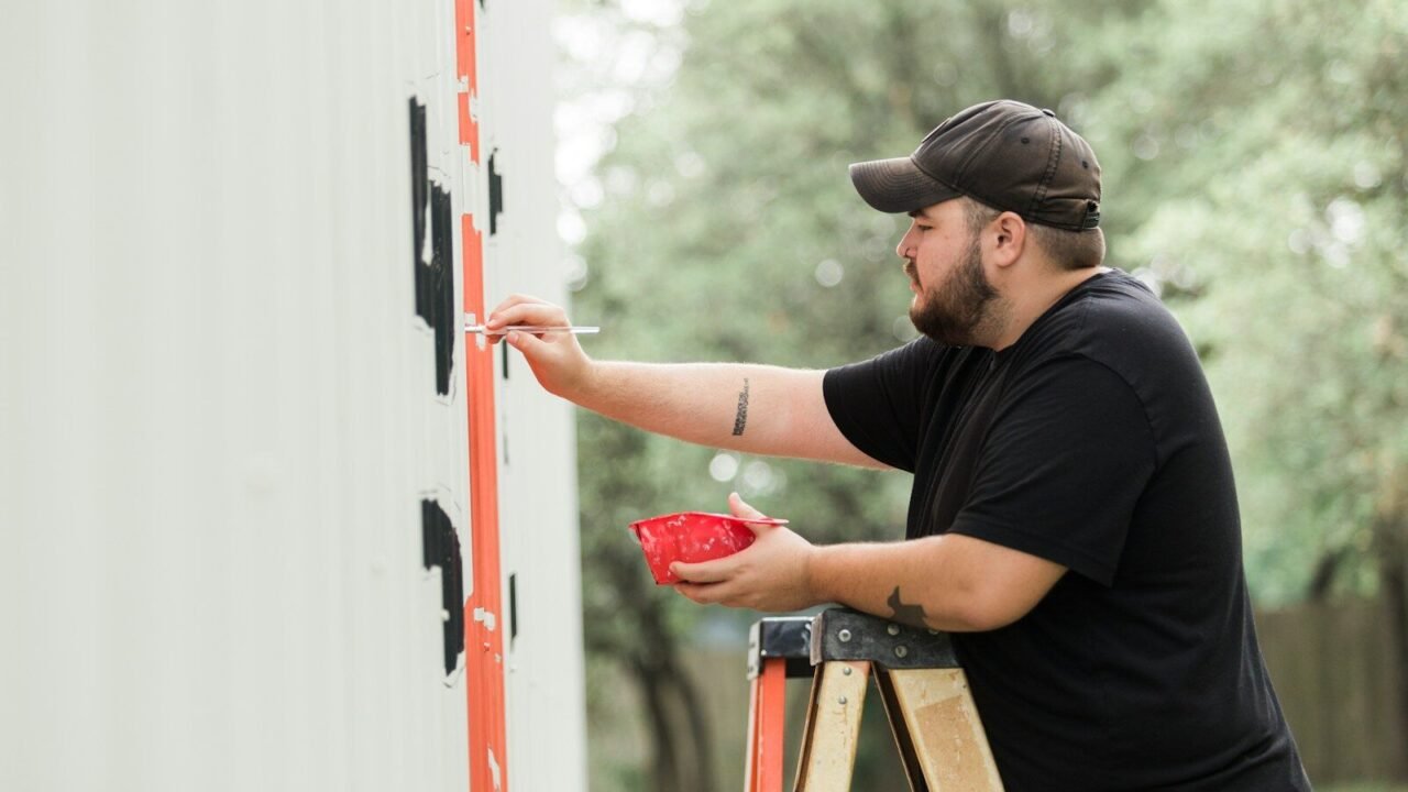 Painting Aluminum Siding: A Complete Guide for a Fresh Exterior