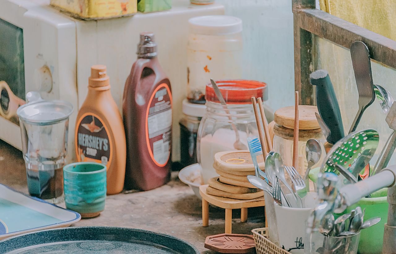 What Household Items Attract Flies