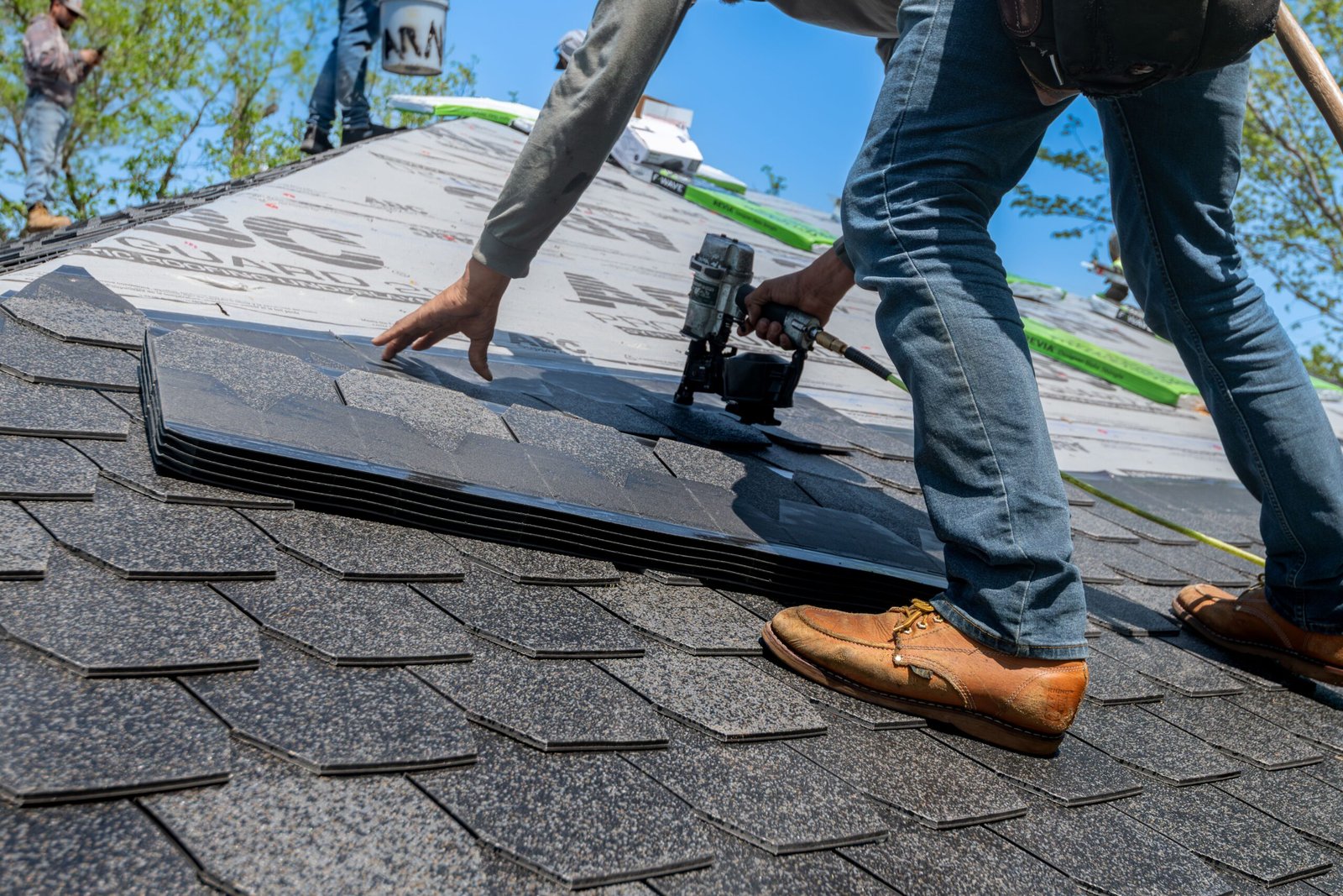 How to Shingle a Roof: A Complete Step-by-Step Guide