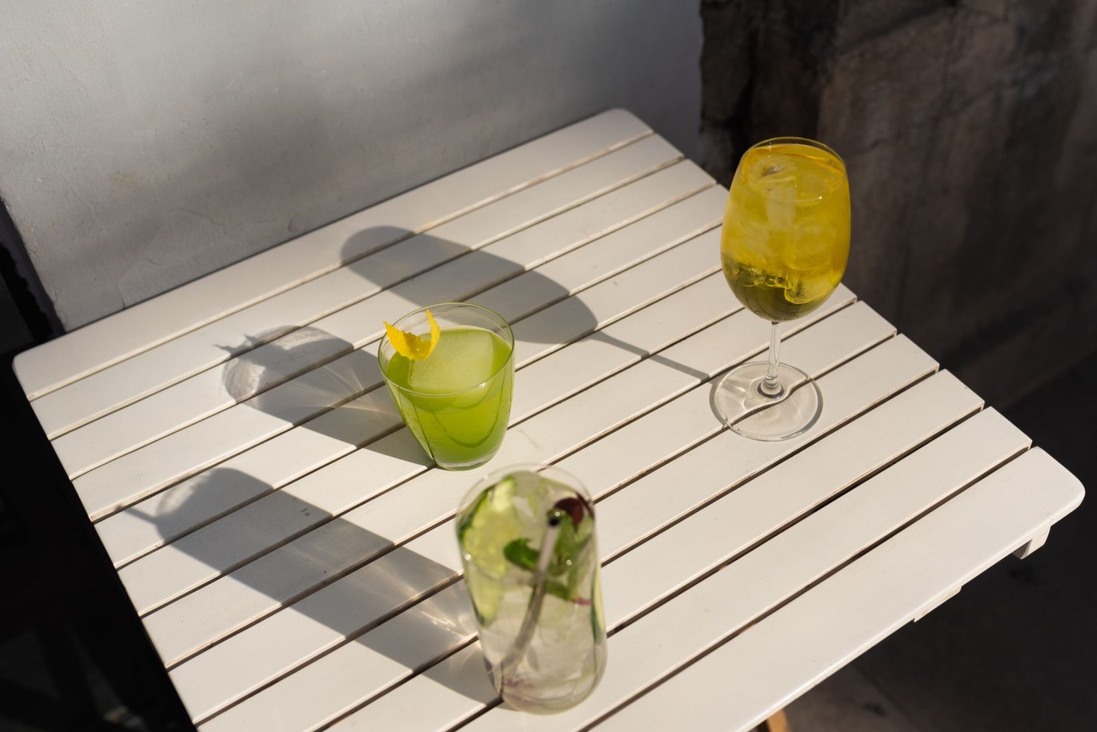 Drink Table: What It Is, Types, Uses, and How to Choose One